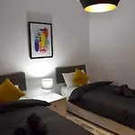 Voguish 3 Bedroom Apartamento