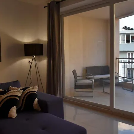 Voguish 3 Bedroom Apartamento
