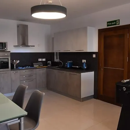 Voguish 3 Bedroom * St. Paul's Bay