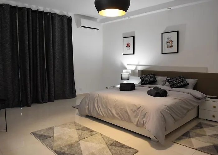 Apartamento Voguish 3 Bedroom *