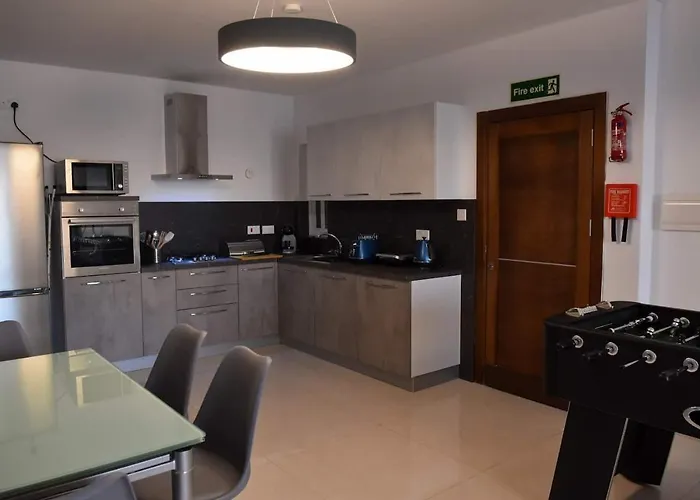 Voguish 3 Bedroom * St Paul's Bay