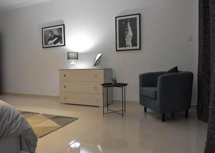 Voguish 3 Bedroom Apartamento St Paul's Bay