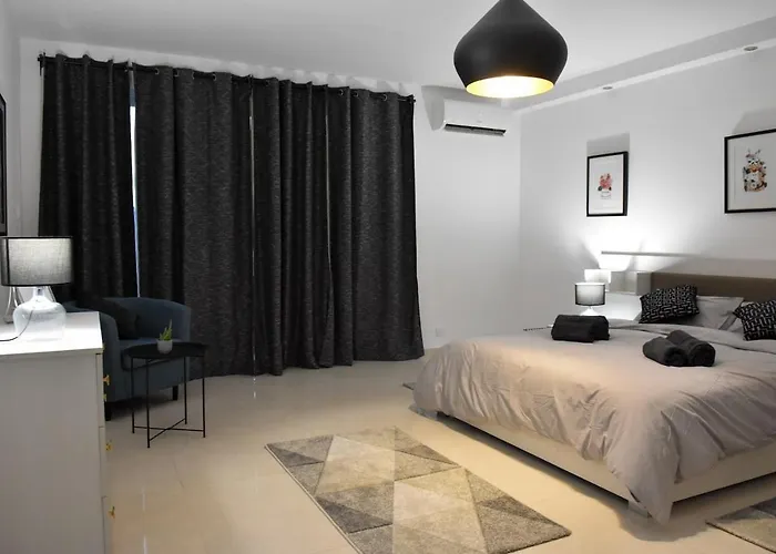 Voguish 3 Bedroom * St Paul's Bay